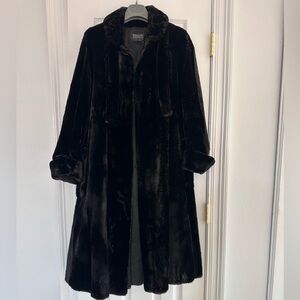 Bergdorf Goodman NYC Vintage Black Full Length Fur Mink Coat Size M - no damages